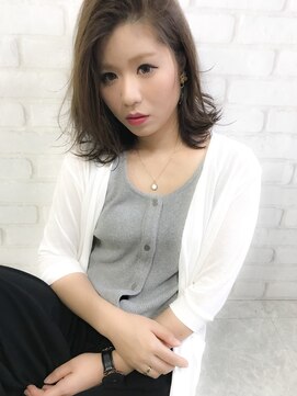 ルノン(LUNON) 【LUNON】外ハネミディアム