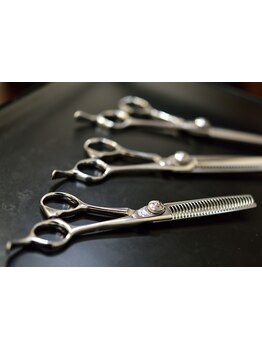 男女共にシェービングメニュー有り♪その他眉カットのみ等、お客様に合わせたメニューを豊富にご用意☆