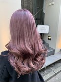 ピンクラベンダーのツヤ巻きロング
