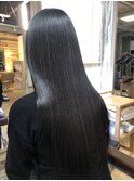 髪質改善専門サロン自慢の縮毛矯正で艶髪ストレート♪