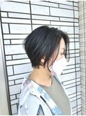 大人っぽショート/前下がりショートボブ/ブルーブラック/つくば