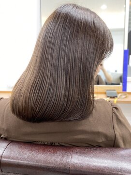 ランプ(Lamp) くびレイヤーグレーベージュニュアンスカラー白髪染め白髪ぼかし