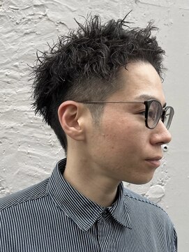 フェリスヘア(feliz hair) アップバングツイストスパイラル