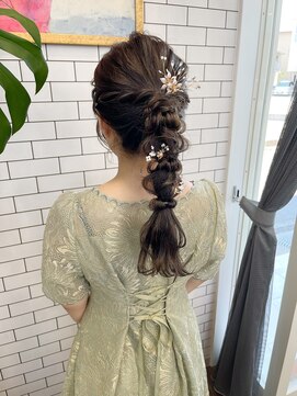リール(THE RIRE.) ＊THE  RIRE.  結婚式お呼ばれ×編みおろしポニー＊