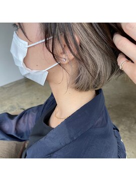 オトヘアー(OTO HAIR) 【ナカムラミカ】ミルクティーベージュのイヤリングカラー