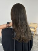 オリーブベージュ