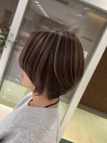 ルプル バイ フェイス 磯子(L'pul by face) ショート×ベージュ系ハイライトカラー