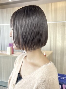 ラヴィエール(LAVIERE by R-EVOLUT) 10代20代 グレージュ タッセルボブ レイヤーボブ 髪質改善