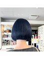 榮(Salon de 榮)&nbsp;ラインが出るスタイルなのでクールな印象に。