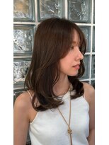レジスタヘアーワークス (REGISTA hair works)&nbsp;顔まわりで魅せる大人レイヤー