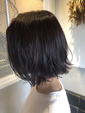 オリバ ヘアー(OLIBA HAIR) 切りっぱなしボブ+インナーカラー