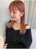 ピンクべージュ × パツンストレート
