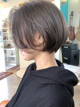 ラッシュグラス(Rush grass) 大人可愛い　丸みショート