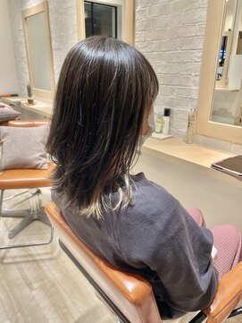 マリーナヘアー(marina hair) 【marina hair】インナーカラーでくすみベージュ