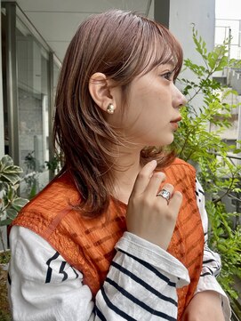 ビュートリアム 南青山(BEAUTRIUM) ミディアムウルフレイヤー 顔まわりレイヤー 表参道青山20代30代