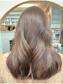 【艶のある柔らかいグレーベージュ】髪質改善メテオカラー