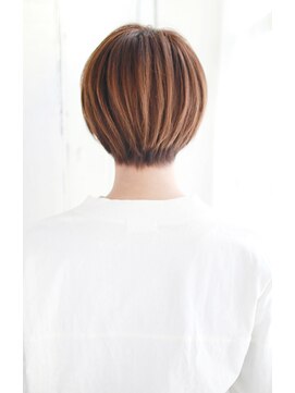 ヴィチーノプラスエヌ(VICINO+n) 20代30代40代 極上・シンプルショート【瀬田】