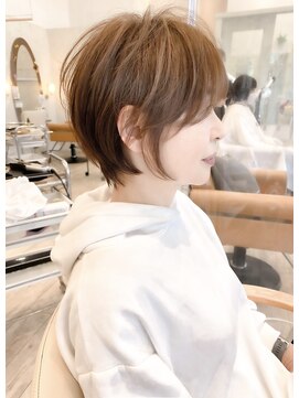 ヴィサージュタイム(VISAGE thyme) 丸みショートボブ/マッシュショート/カーキーベージュ