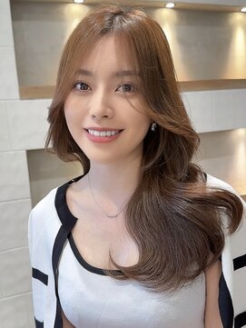 アイヴィ 表参道(IVY) 大人ガーリーチョコレート韓国レイヤーカット顔まわりカット