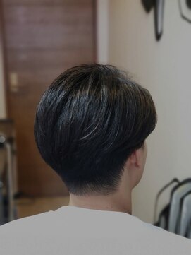 ヘアサロンネクスト(Hair salon NEXT) 爽やかショートの七三分けヘア