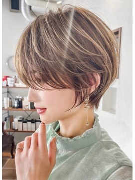 ハルキミナト ジャパン トウキョウ(HARUKI MINATO japan TOKYO) 30代40代50代耳かけショート前髪なしハンサムショートカット9506