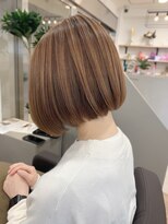 ジエクト アイロ(The Ect ilo)&nbsp;ぱつっとボブ