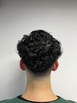 イッヒ 茅ヶ崎(IHHI) スペインカール/スパイラルパーマ/メンズカット/茅ヶ崎