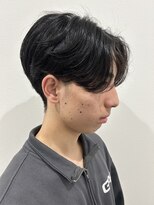 ヒュイル バイ ニアウ(Hwyl by Niau)&nbsp;メンズマッシュセンターパートスパイラルパーマニュアンスパーマ