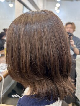 ファルベ(Farbe) 簡単で綺麗に見えるワンカールレイヤーカットオリーブ