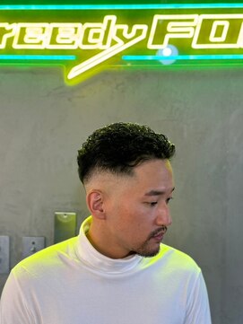 グリーディーフォックス 代々木(Greedy FOX) 波巻き/ハイライト/マッシュパーマ/ウルフ[シェービング]