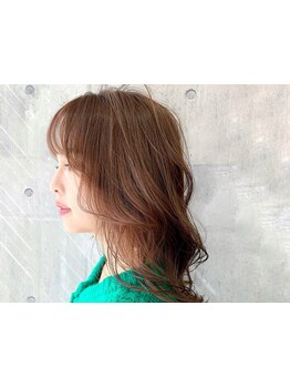 オーガニックのビラロドラカラーでダメージレスなグレイカラーに◎