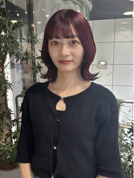 ヘアーアンドメイク ビス(HAIR&MAKE bis) ピンクブラウン【KAYO】