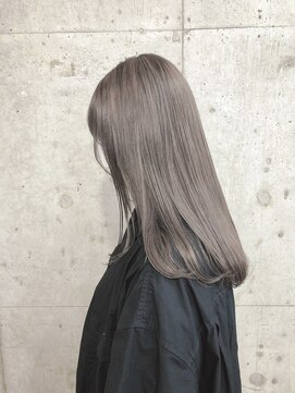 サクラ オモテサンドウ(SAKURA) 大人かわいい透明感カーキグレージュ