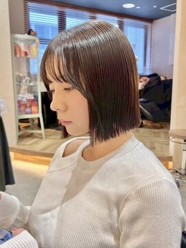 ヒビヲ(HIBIO) 切りっぱなしボブショートボブタッセルボブ縮毛矯正ストレート