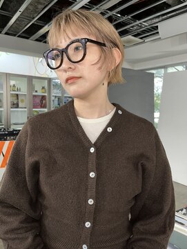 髪と音処 マトペ ハイトーンベージュ