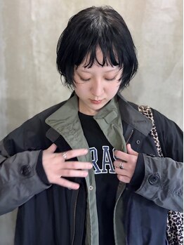 「自分らしさ」「上品さ」を掛け合わせ、あなただけのヘアスタイルご提案致します。