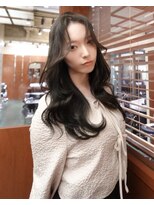 クヴェル バイ アーバン(KVELL by urban.) 名古屋顔周りレイヤーカット/透明感カラー/髪質改善/縮毛矯正