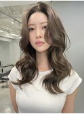 海外風ロングレイヤーカット/かきあげ前髪/グレージュ
