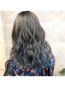 キャラ シャローネ 池袋(Chara Chalone) グレージュインナーブルーカラー【Charachalone池袋】