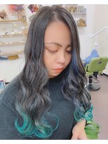 オーキッドヘア(Orchid hair) ターコイズブルーのテールカラー