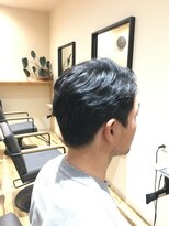 アンディヘア アオキジマ(ANDY HAIR aokijima)&nbsp;髪の流れがメリハリを生むパーマスタイル
