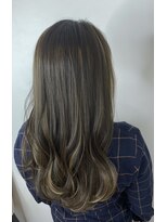 ジーナ セントラル銀座(Zina)&nbsp;小顔セミウェットウェーブベージュハイライトカラー