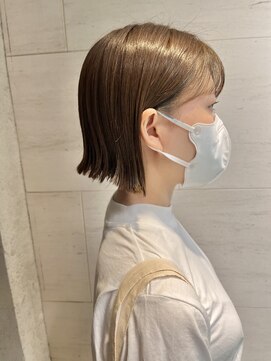 ラレイ(Lalei) ぷつっとカット／ミニボブ×オリーブベージュ