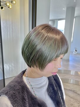 ケリーアン 太田(kelly.un) マッシュショートグリーンダブルカラーブリーチ群馬太田