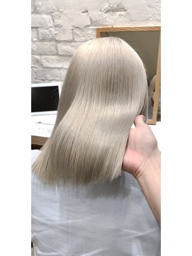 アンアミ シブヤ(Un ami shibuya) ホワイトベージュ/髪質改善トリートメント