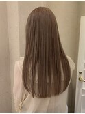 《ミルクティーベージュ》