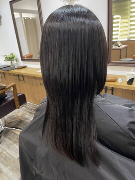 ファム(fam.) ロングウルフ×髪質改善ストレート