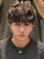 アルム オモテサンドウ(ALLM omotesando) 韓国ヘア テテ風シャドウマッシュ シャドウパーマ メンズ 表参道