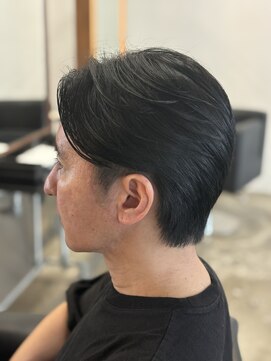 ディシェーレローブ(die Schere Lob) 人気のツーブロック × ハンサムショート