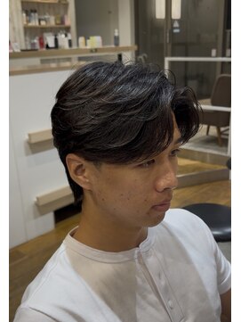 ビビット 大宮店(Vivid) 毛流れセンターパート／メンズパーマ／フェザー／襟足